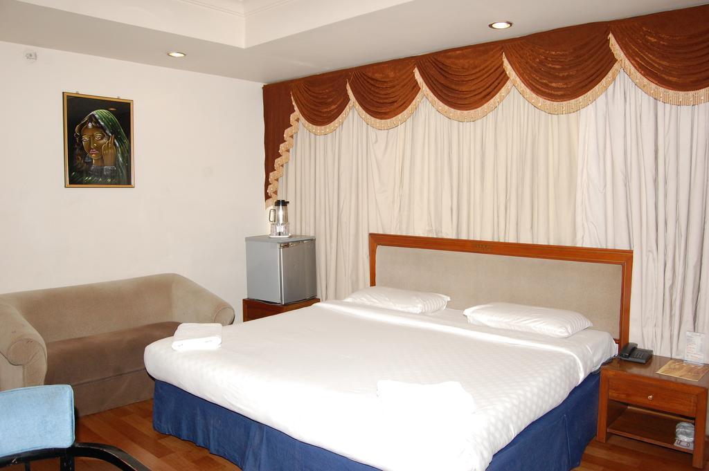 Hotel Sitara Residency Hyderabad Phòng bức ảnh